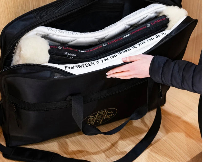 Hairy Pony Saddle Pad Bag