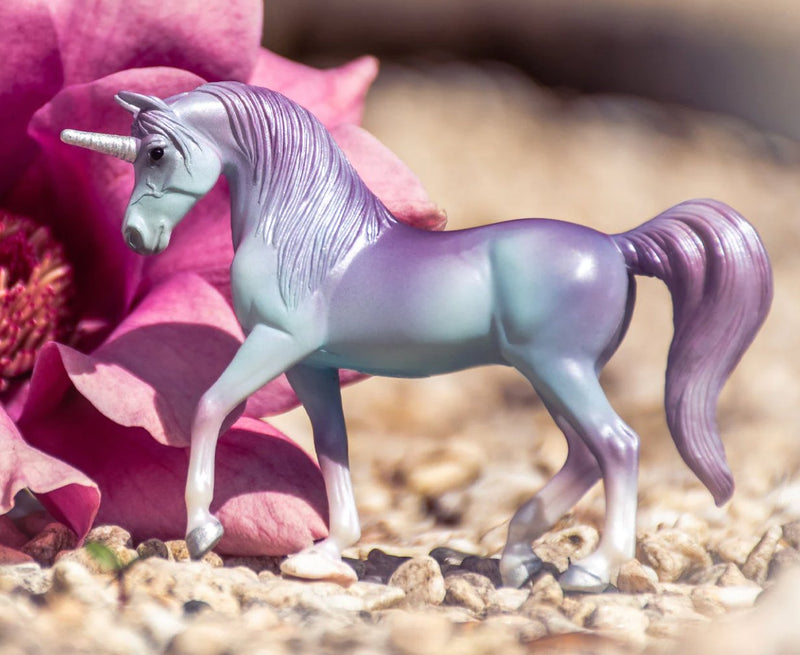 Breyer Unicorn Treasures - Rider's Tack.Apparel.Supply
